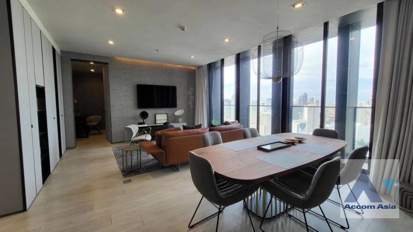  1  2 br Condominium For Sale in Ploenchit ,Bangkok BTS Ploenchit at Noble Ploenchit AA40461