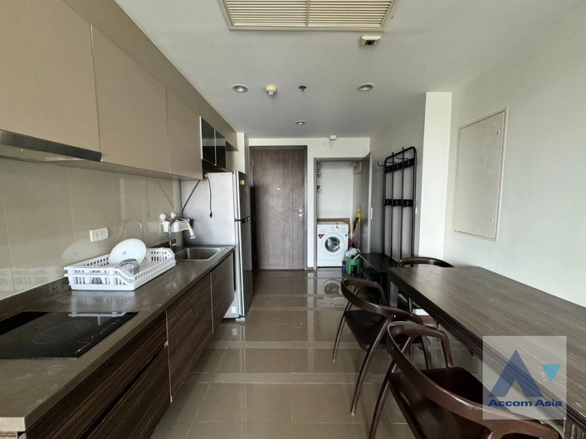  1  2 br Condominium For Rent in Dusit ,Bangkok BTS Wongwian Yai at Teal Sathorn Taksin   AA40468