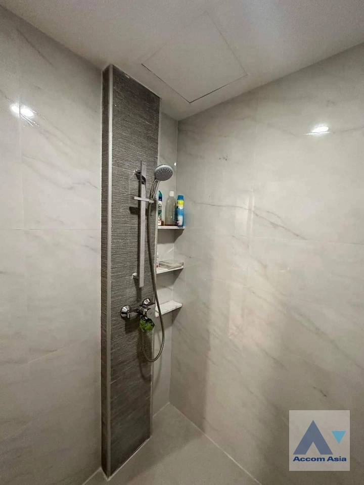 11  1 br Condominium For Rent in Silom ,Bangkok BTS Sala Daeng - MRT Silom at Silom Park View AA40472