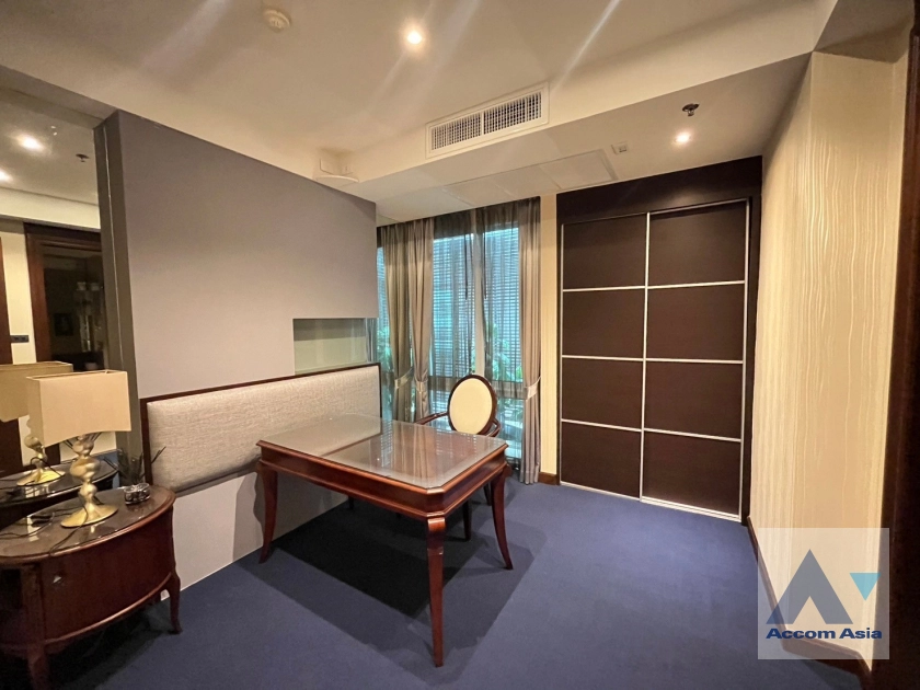 32  4 br Condominium For Rent in Sukhumvit ,Bangkok BTS Phrom Phong at Belgravia Residences AA40475