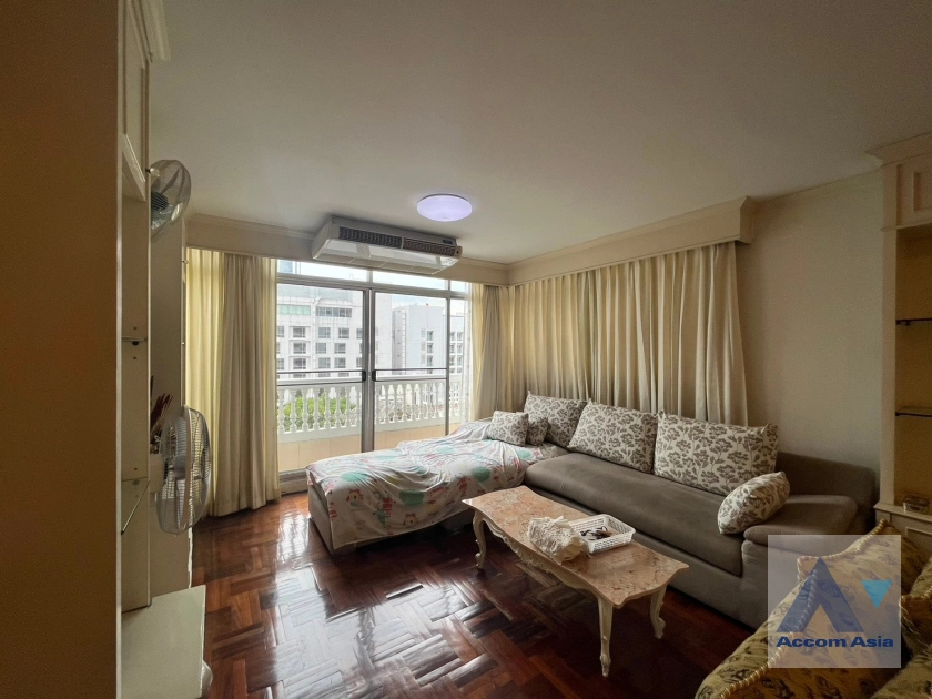  3 Bedrooms  Condominium For Sale in Sukhumvit, Bangkok  near BTS Asok - MRT Sukhumvit (AA40513)