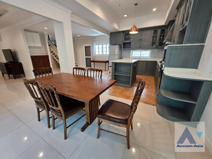 10  3 br Townhouse For Rent in Samutprakan ,Samutprakan BTS Bearing at Fantasia Villa 1 AA40524