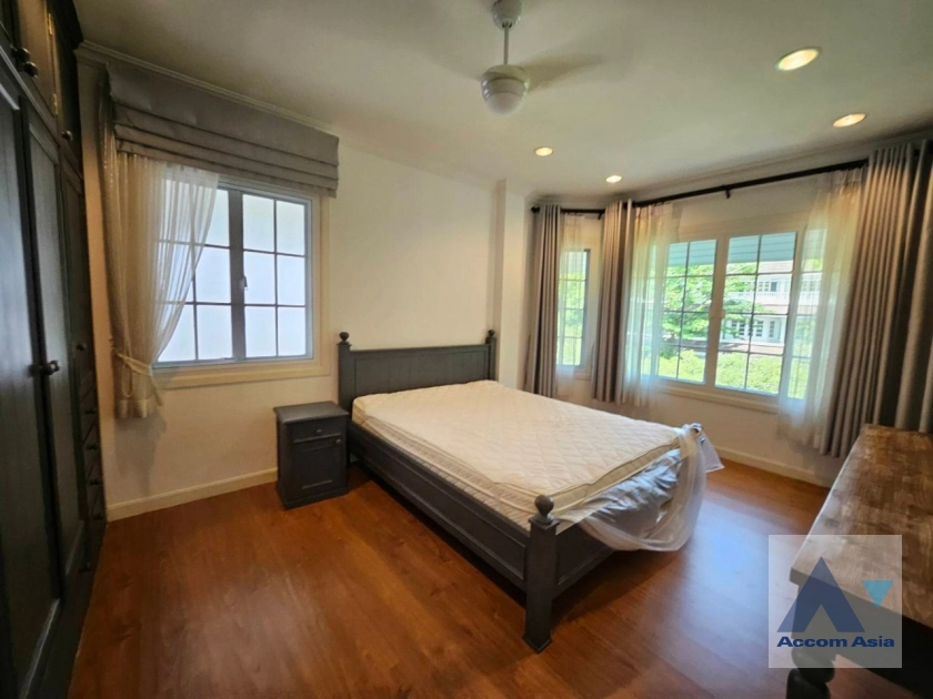 18  3 br Townhouse For Rent in Samutprakan ,Samutprakan BTS Bearing at Fantasia Villa 1 AA40524