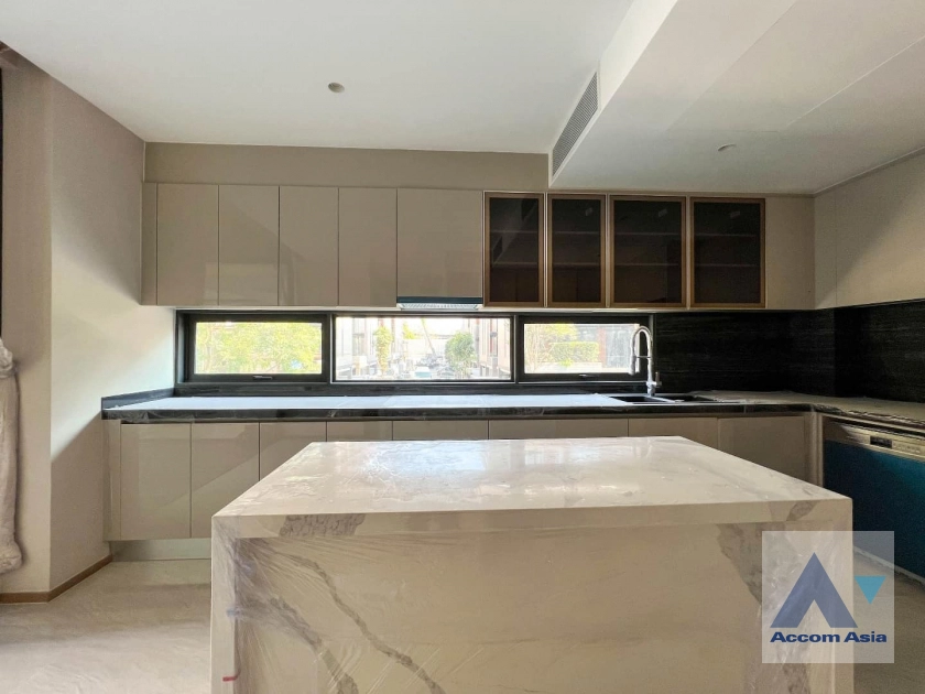 5  4 br House For Sale in Sathorn ,Bangkok BTS Sala Daeng - MRT Khlong Toei at Anina Villa Sathorn-Yenakart AA40525