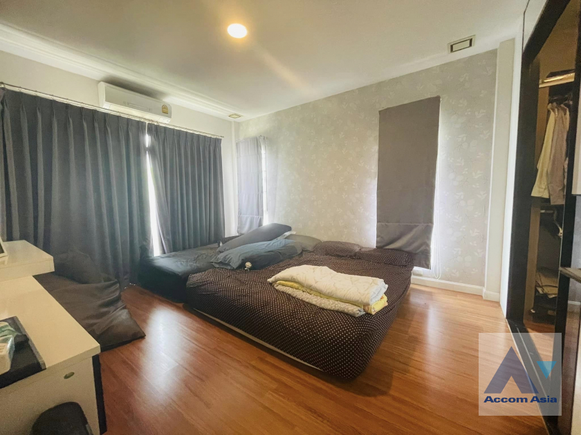 6  3 br House For Sale in Ratchadapisek ,Bangkok ARL Hua Mak at House AA40532