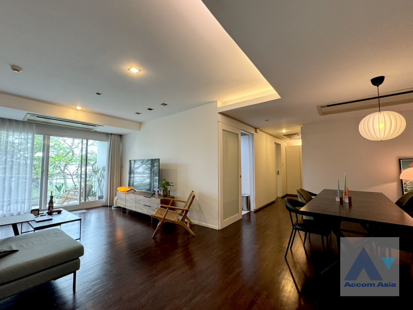  1 Bedroom  Condominium For Rent & Sale in Sathorn, Bangkok  near BRT Thanon Chan (AA40537)