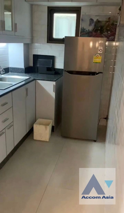  2 Bedrooms  Condominium For Rent in Sukhumvit, Bangkok  near BTS Thong Lo (AA40542)