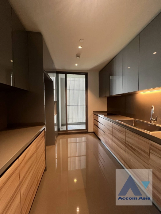 6  2 br Condominium For Sale in Sathorn ,Bangkok MRT Lumphini at Supreme Legend AA40543