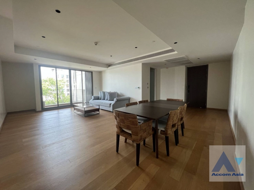  2 Bedrooms  Condominium For Sale in Sathorn, Bangkok  near MRT Lumphini (AA40543)