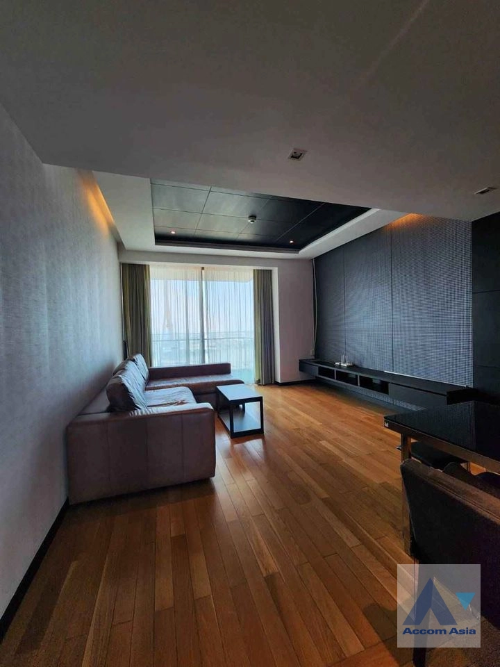 The Pano Condominium  2 Bedroom for Sale & Rent BRT Wat Dan in Charoenkrung Bangkok