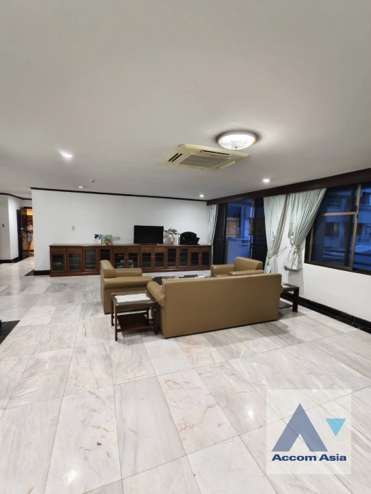  2 Bedrooms  Condominium For Rent in Sukhumvit, Bangkok  near BTS Phrom Phong (AA40556)