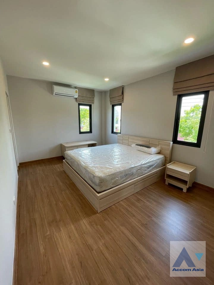 10  4 br House For Rent in Phaholyothin ,Bangkok  at Centro Vibhavadi AA40560