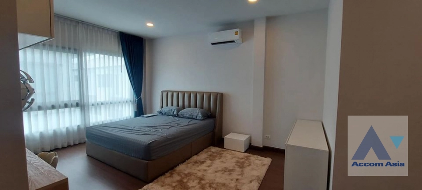 16  5 br House For Rent in Phaholyothin ,Bangkok  at The City Ramintra AA40571
