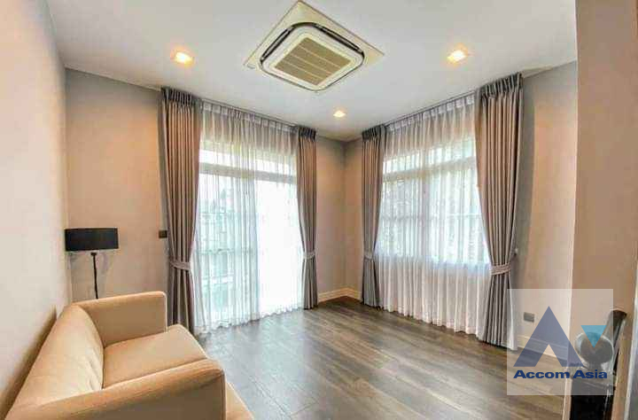 10  4 br House For Rent in Phaholyothin ,Bangkok  at Nantawan Ramintra - Phaholyothin 50 AA40579