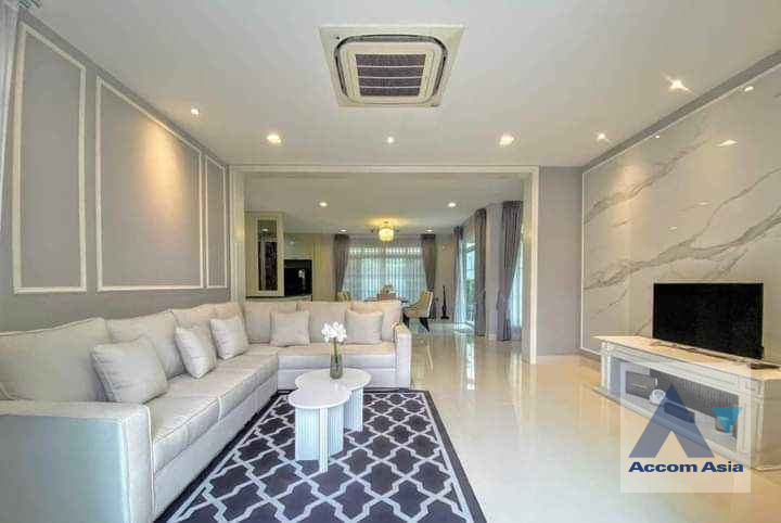  1  4 br House For Rent in Phaholyothin ,Bangkok  at Nantawan Ramintra - Phaholyothin 50 AA40579