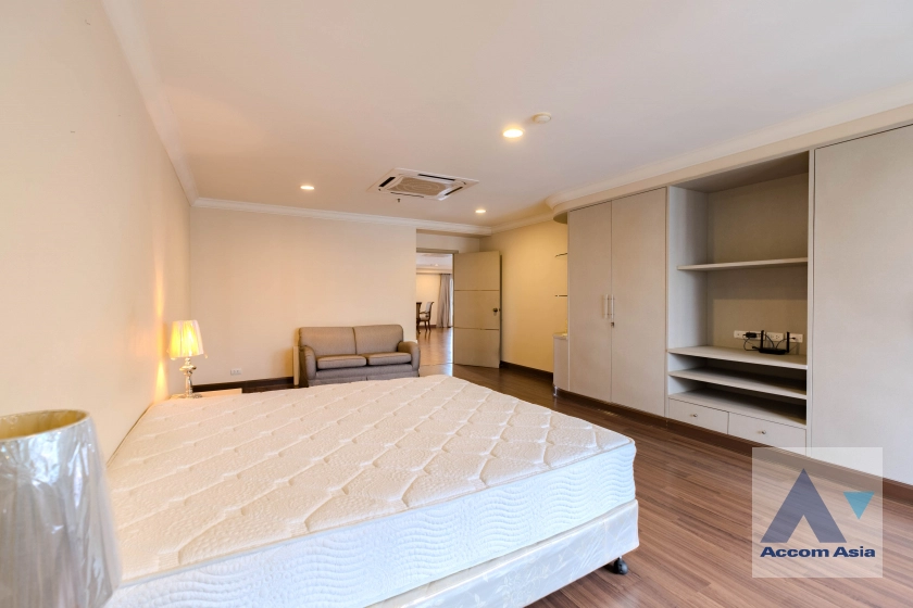 13  3 br Apartment For Rent in Sukhumvit ,Bangkok BTS Asok - MRT Sukhumvit at Comfortable for Living AA40585