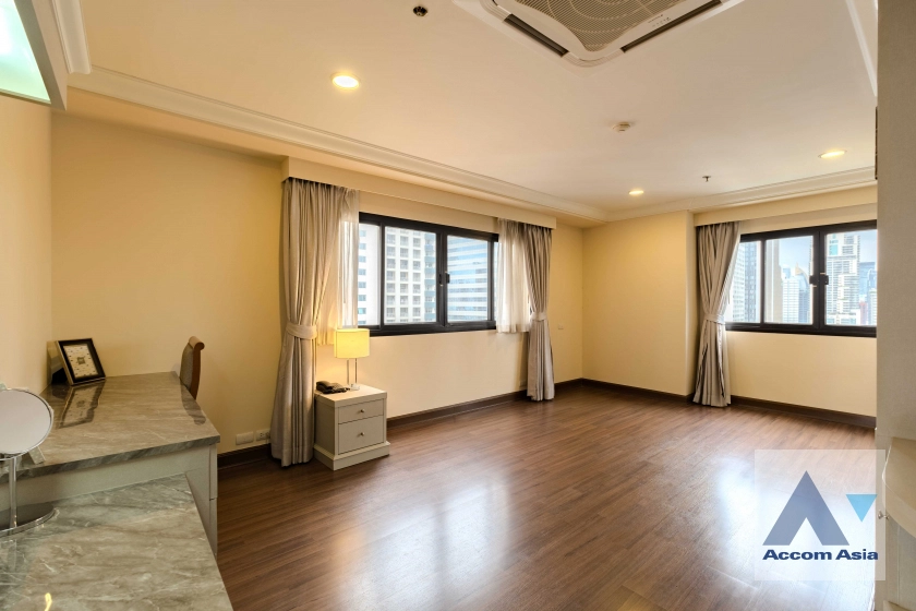 18  3 br Apartment For Rent in Sukhumvit ,Bangkok BTS Asok - MRT Sukhumvit at Comfortable for Living AA40585