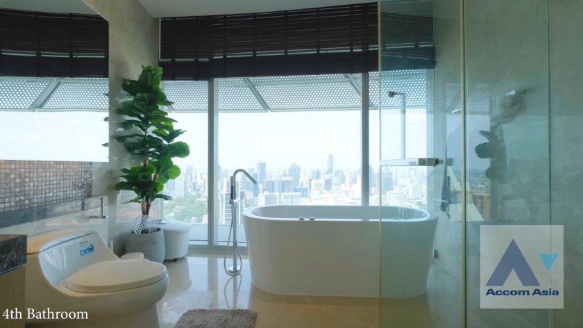 14  4 br Condominium for rent and sale in Ploenchit ,Bangkok  at Magnolias Ratchadamri Boulevard AA40587