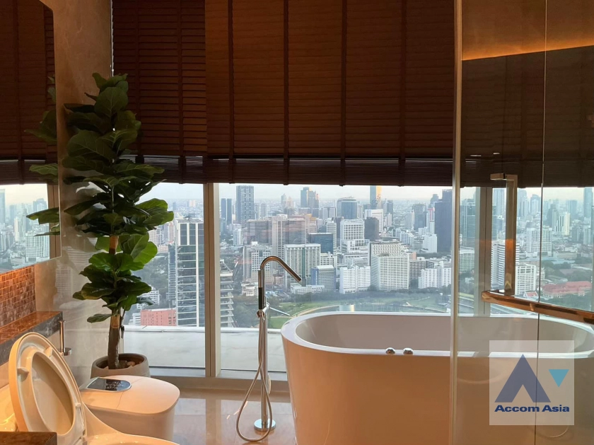 9  4 br Condominium for rent and sale in Ploenchit ,Bangkok  at Magnolias Ratchadamri Boulevard AA40587