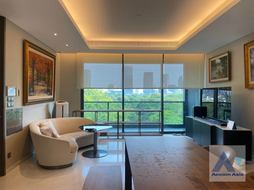  2  1 br Condominium For Rent in Ploenchit ,Bangkok BTS Ploenchit at Sindhorn Tonson AA40600