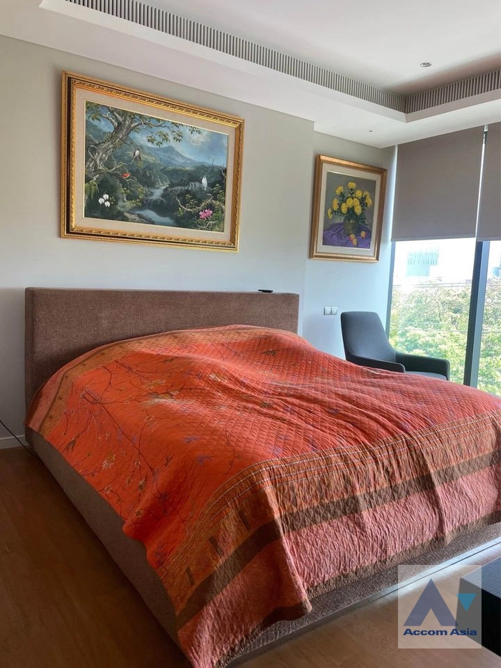 6  1 br Condominium For Rent in Ploenchit ,Bangkok BTS Ploenchit at Sindhorn Tonson AA40600