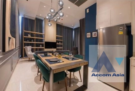  2 Bedrooms  Condominium For Rent in Silom, Bangkok  near BTS Chong Nonsi (AA40601)