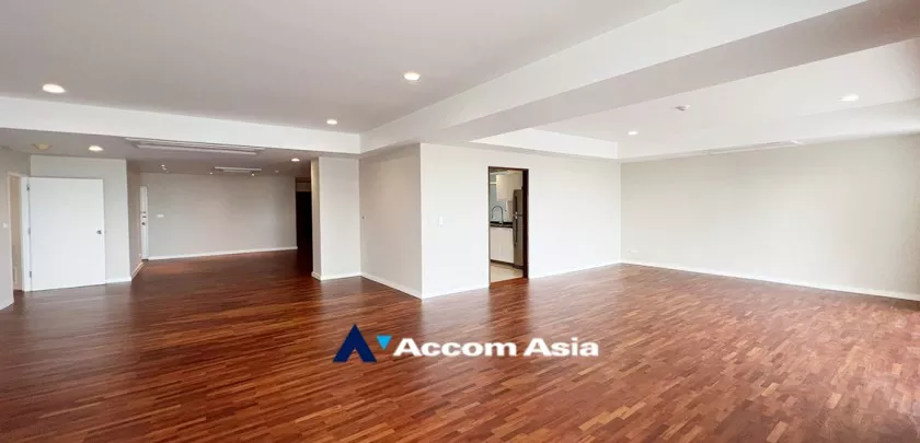 4  4 br Condominium For Rent in Sukhumvit ,Bangkok BTS Ekkamai at La Cascade 25483