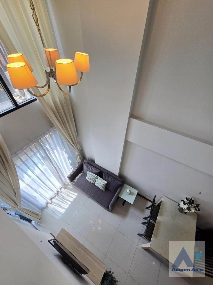  2 Bedrooms  Condominium For Rent in Sukhumvit, Bangkok  near BTS Thong Lo (AA40605)