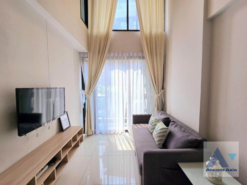  2 Bedrooms  Condominium For Rent in Sukhumvit, Bangkok  near BTS Thong Lo (AA40605)