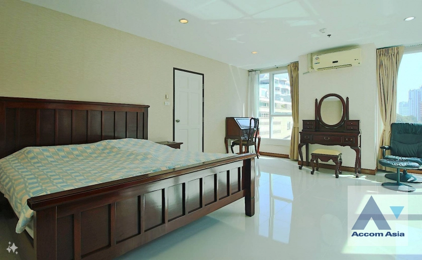 7  1 br Condominium For Sale in Sukhumvit ,Bangkok MRT Phetchaburi at Sukhumvit Living Town AA40620