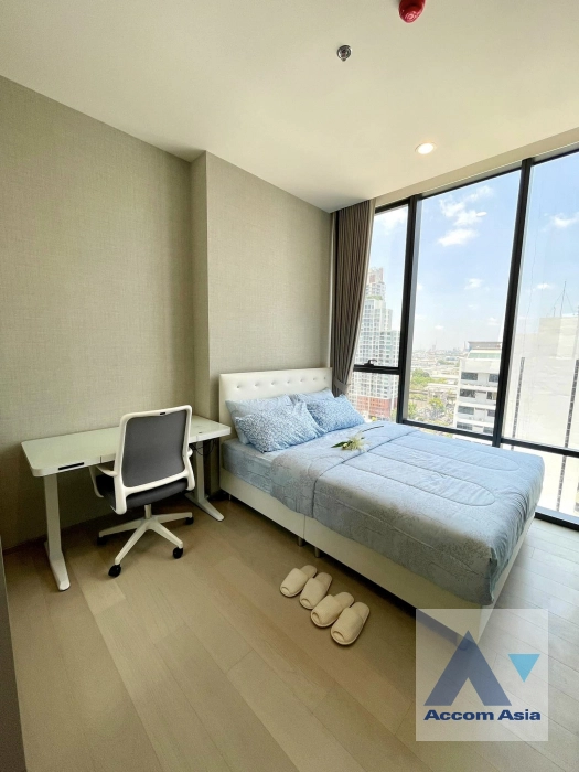  1 Bedroom  Condominium For Rent in Phaholyothin, Bangkok  near BTS Victory Monument (AA40624)