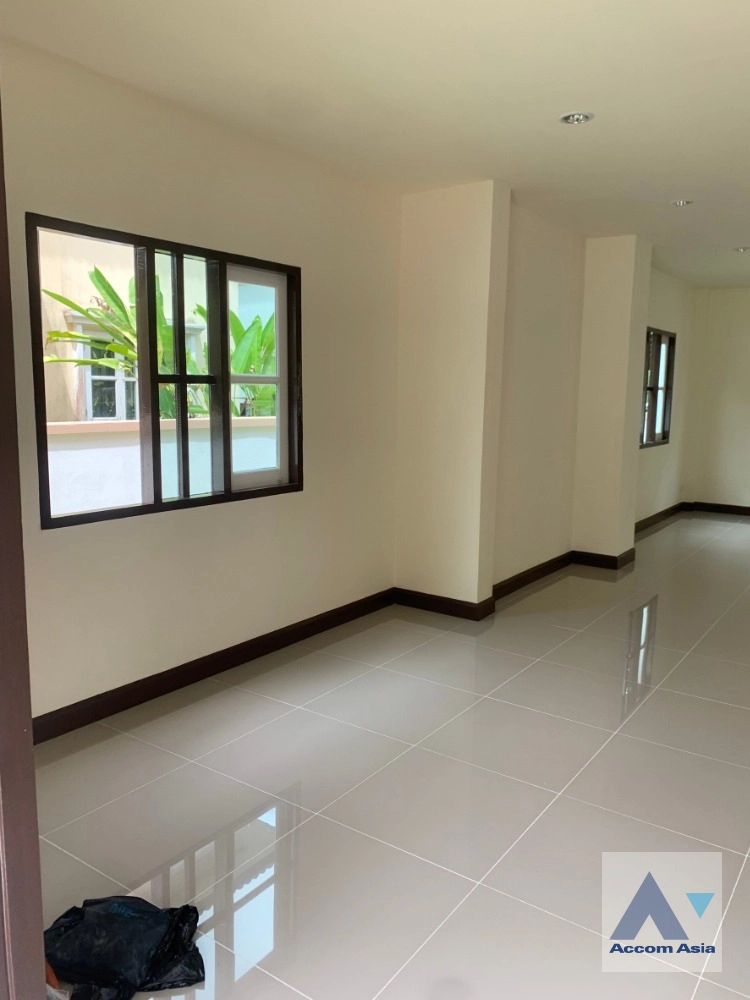  1  3 br House for rent and sale in Phaholyothin ,Bangkok  at K.C. Park View 3 AA40635