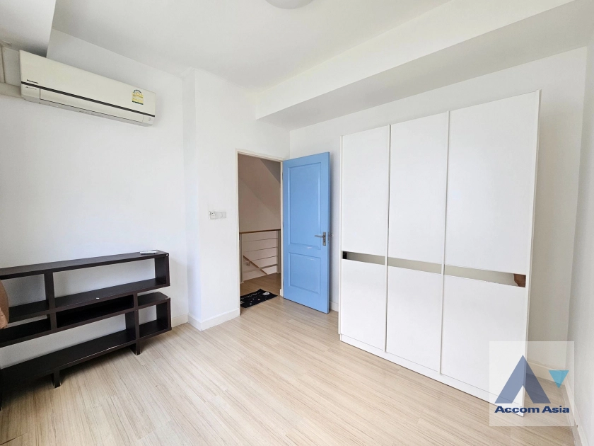 12  3 br Townhouse for rent and sale in Latkrabang ,Bangkok  at Baan Mai Rama 9-Srinakarin AA40639