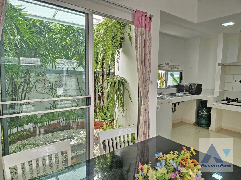 4  3 br Townhouse for rent and sale in Latkrabang ,Bangkok  at Baan Mai Rama 9-Srinakarin AA40639