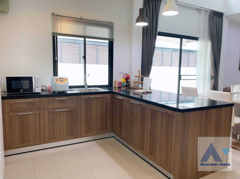 10  5 br House For Rent in Bangna ,Bangkok  at Private Environment Space AA40652