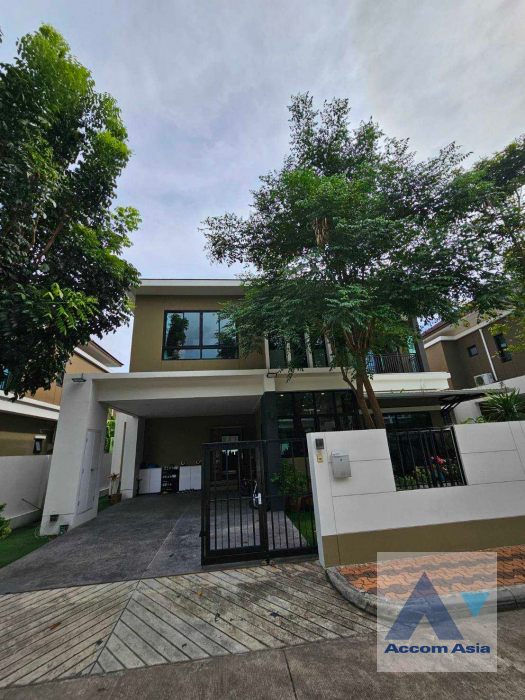 2  5 br House For Rent in Bangna ,Bangkok  at Private Environment Space AA40652
