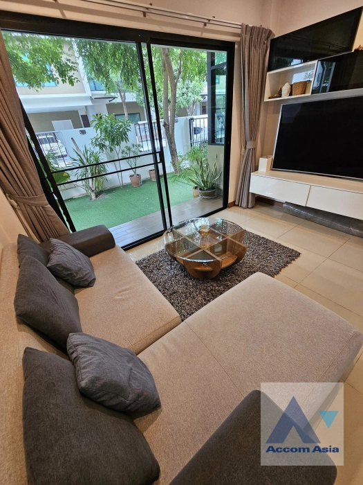 5  4 br House For Rent in Bang Na ,Bangkok  at Private Environment Space AA40652