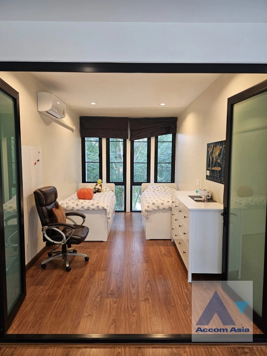 17  4 br House For Rent in Bang Na ,Bangkok  at Private Environment Space AA40652