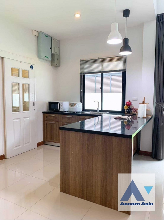 8  4 br House For Rent in Bang Na ,Bangkok  at Private Environment Space AA40652