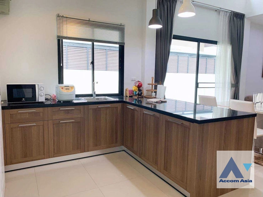 7  4 br House For Rent in Bang Na ,Bangkok  at Private Environment Space AA40652