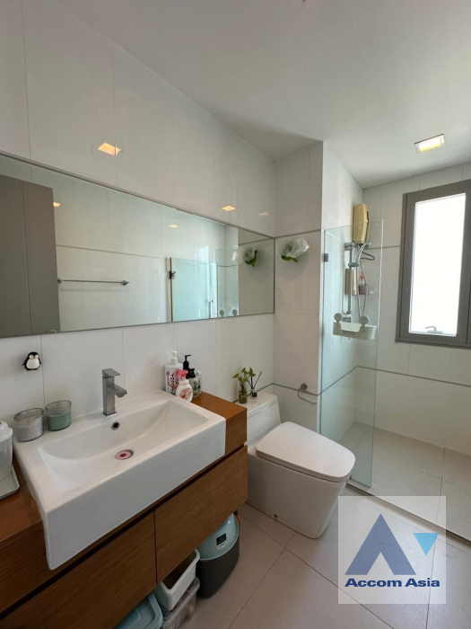 7  2 br Condominium For Rent in Ratchadapisek ,Bangkok BTS Thong Lo at Thru Thonglor AA40654