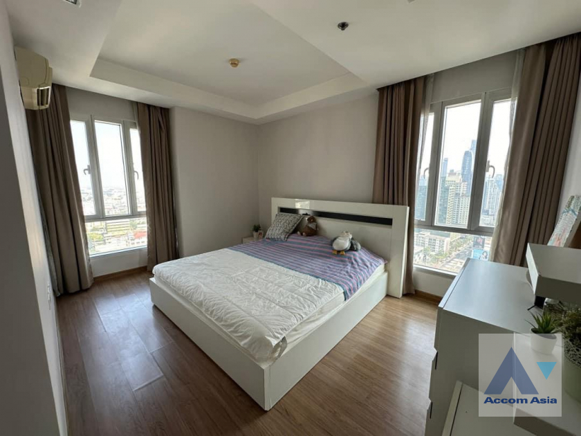  2 Bedrooms  Condominium For Rent in Ratchadapisek, Bangkok  near BTS Thong Lo (AA40654)