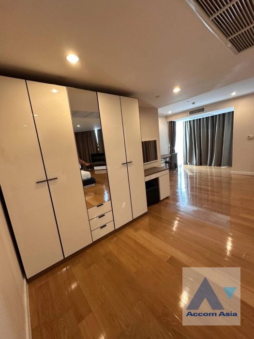 6  3 br Condominium For Rent in Ploenchit ,Bangkok MRT Sam Yan at Chamchuri Square Residence AA40671