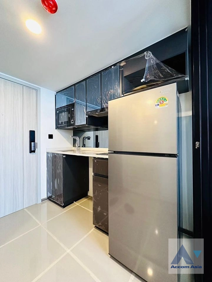 Fully Furnished |  1 Bedroom  Condominium For Rent in Silom, Bangkok  (AA40678)