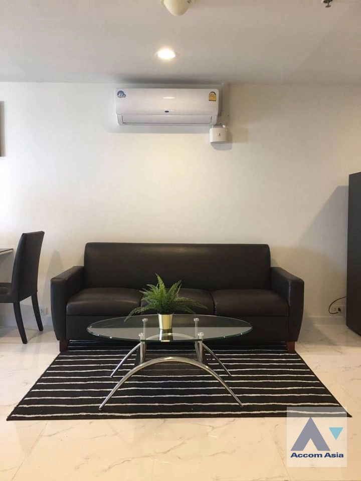  2 Bedrooms  Condominium For Rent in Sukhumvit, Bangkok  near BTS Phrom Phong (AA40680)