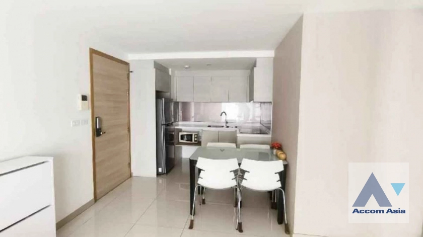  2 Bedrooms  Condominium For Rent in Sukhumvit, Bangkok  near BTS Ekkamai (AA40684)