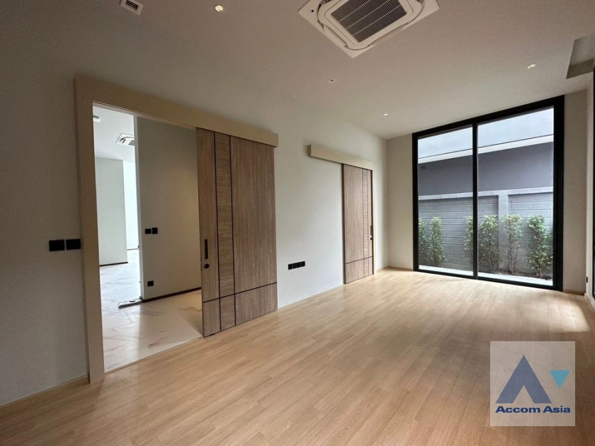 8  4 br House For Rent in Pattanakarn ,Bangkok  at SIRANINN Residences AA40688