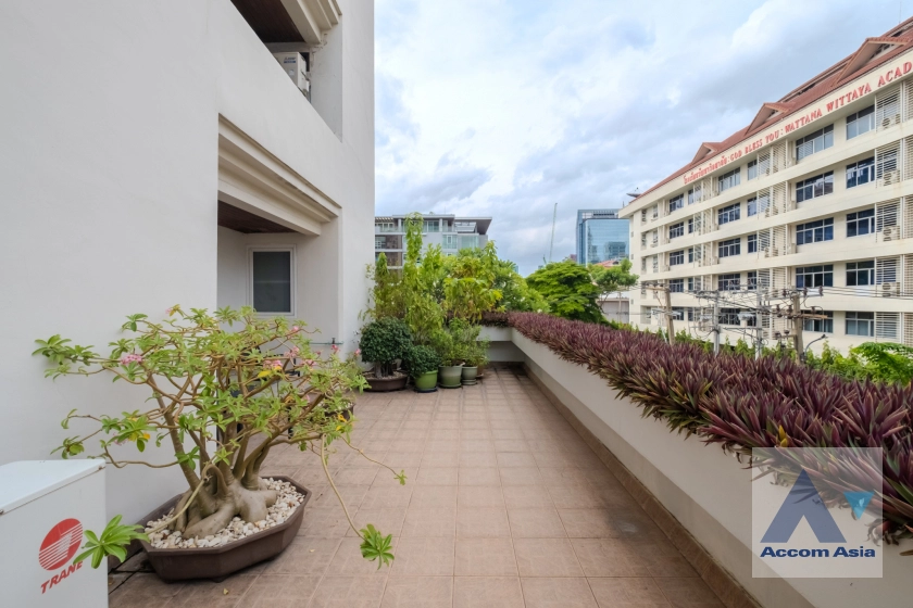 10  4 br Condominium For Sale in Sukhumvit ,Bangkok BTS Asok - MRT Sukhumvit at The Concord AA40690