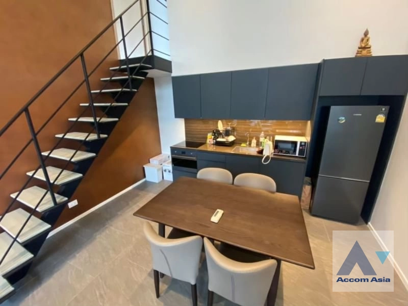 Fully Furnished |  2 Bedrooms  Condominium For Rent in Silom, Bangkok  near BTS Surasak (AA40691)