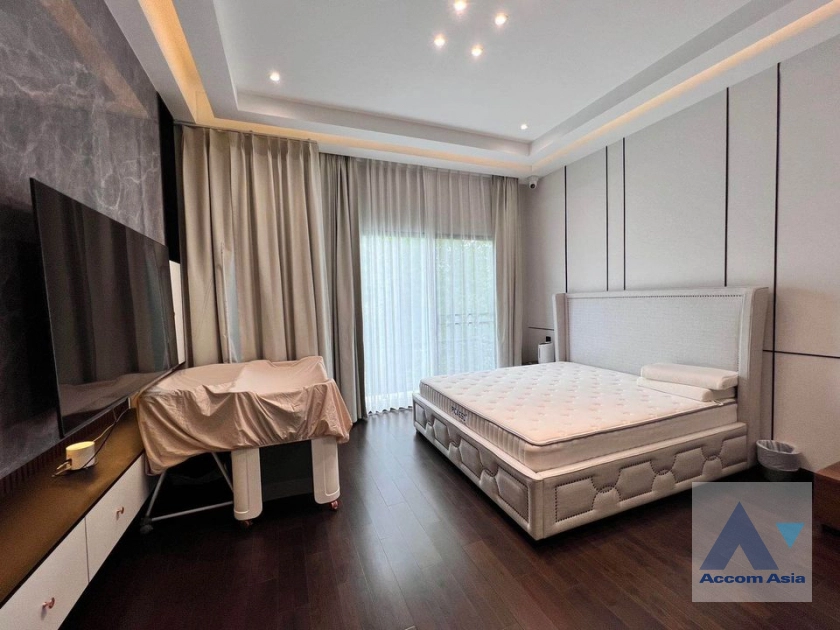 13  5 br House For Sale in Pattanakarn ,Bangkok ARL Ban Thap Chang at Grand Bangkok Boulevard Bangna Onnut AA40694